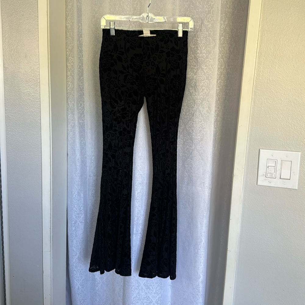 FORGIVENESS STRETCH BELL BOTTOM VELVET PANTS Sz: XS
